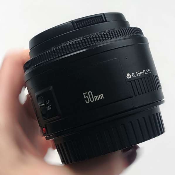 Объектив Canon EF 50 mm 1:1.8 II