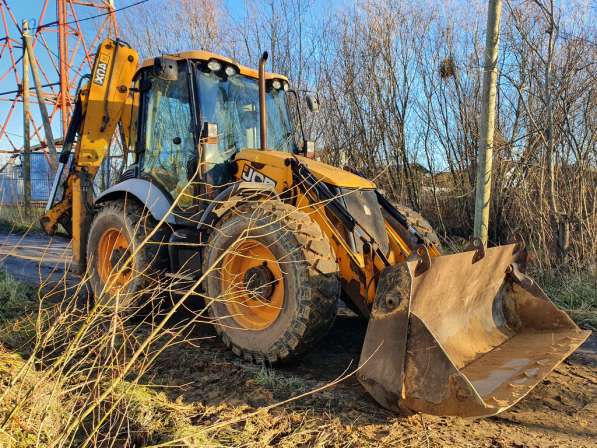 Экскаватор-погрузчик JCB 4CX 2011 года в Санкт-Петербурге фото 3