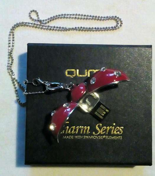 Флешка Божья коровка 8 гб Qumo Swarovski новая в Москве фото 12