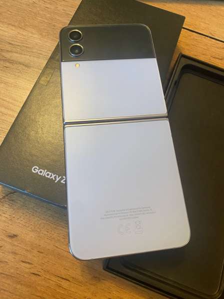 Samsung Z Flip 4 8/256