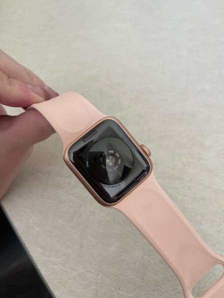 Apple Watch SE 40mm Rose Gold в Владивостоке фото 3