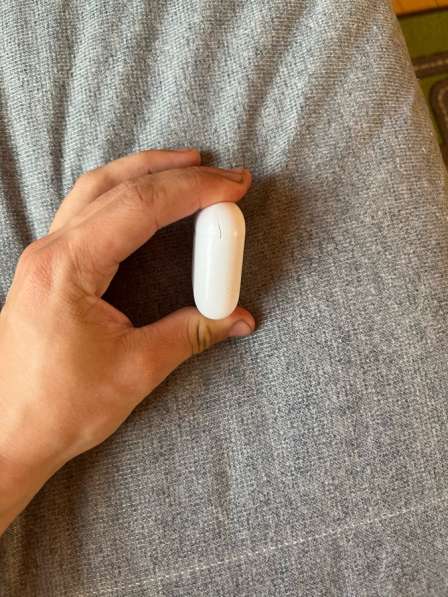 Наушники AirPods 2 в Санкт-Петербурге фото 5
