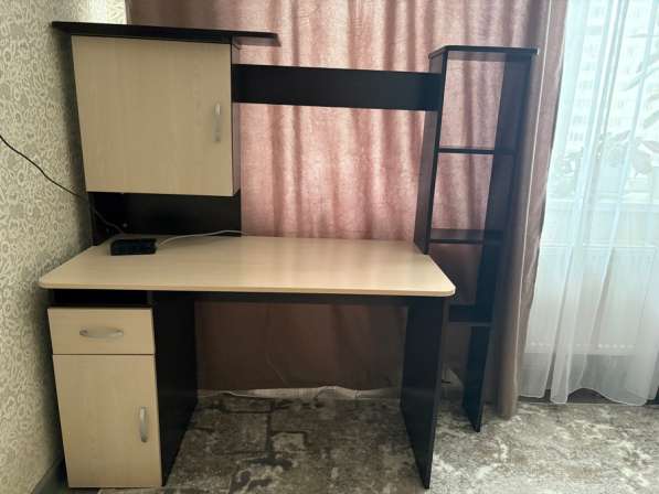 Компьютерный стол