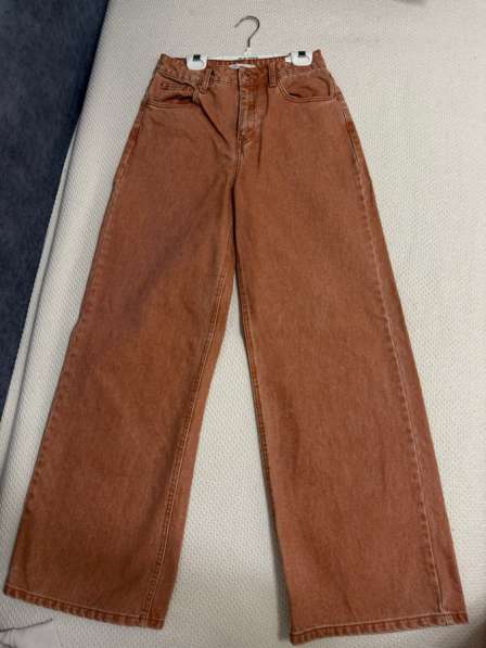 Джинсы женские