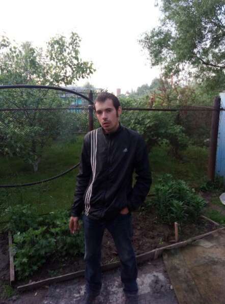 Руслан, 25 лет, хочет познакомиться в Серпухове