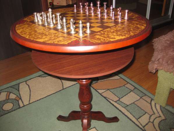 Кофейный столик + Шахматный столик + шахматы в Москве фото 3
