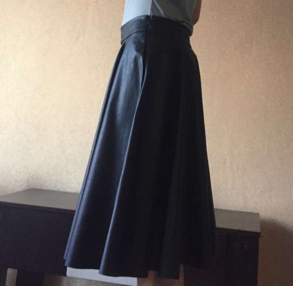 Кожаная юбка Zara, размер s в Москве
