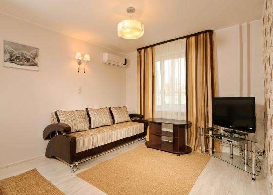 Продам однокомнатную квартиру в Краснодаре. Жилая площадь 43 кв.м. Этаж 12. Есть балкон.