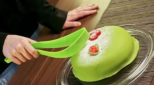 Нож для нарезки и переноски торта