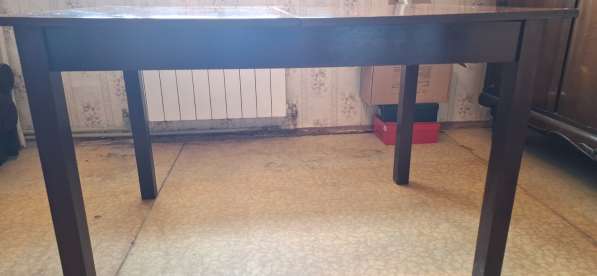 Стол б/у обеденный в Евпатории