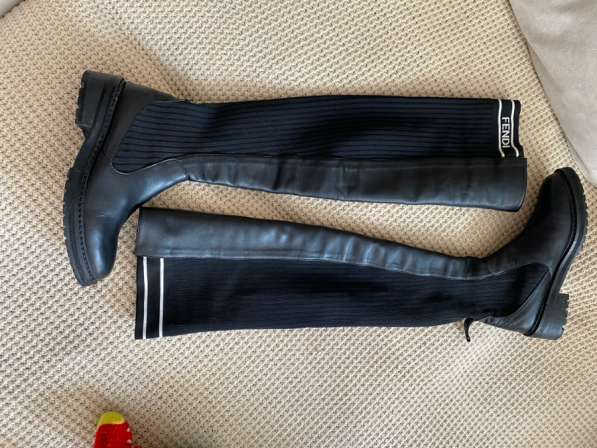 Сапоги ботфорты FENDI