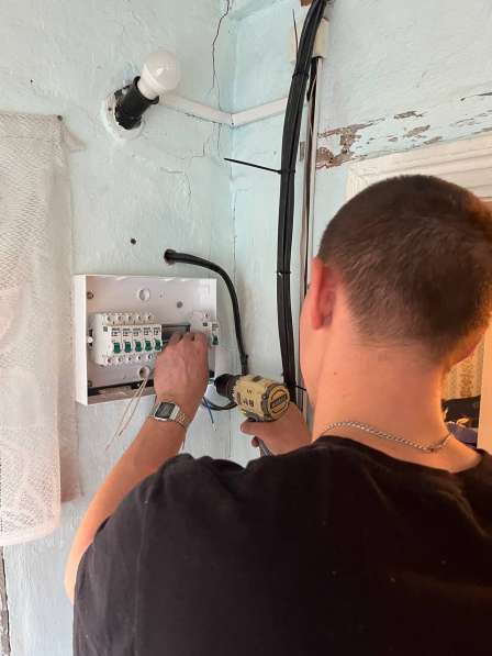 Услуги электромонтажника в Краснодаре фото 8