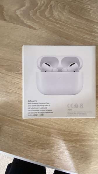 Продам AirPods PRO 5000руб