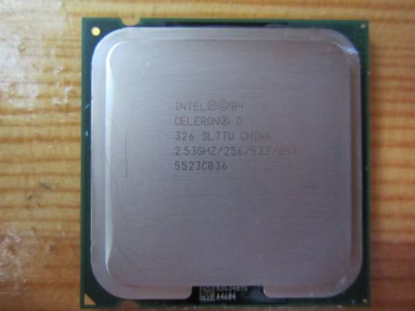 Intel Celeron D 326 2,53 Гц/256/533/1,75V (Socket LGA775)