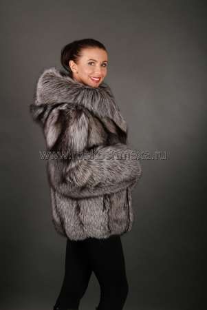 Меховые куртки из лисы и чернобурки в Москве фото 17