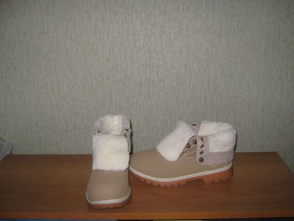 Женские зимние виниловые ботинки BAAS с отворотом в Пензе
