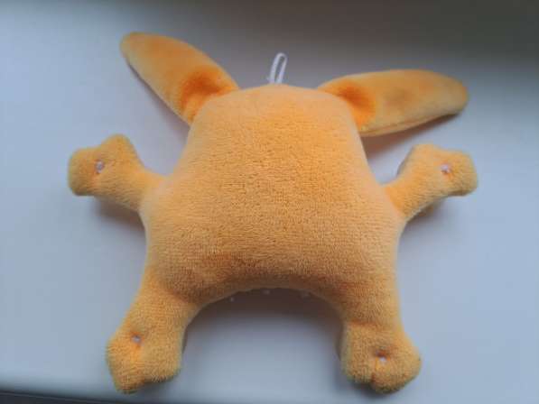 Игрушка Заяц-В машине ребенок, б. у в