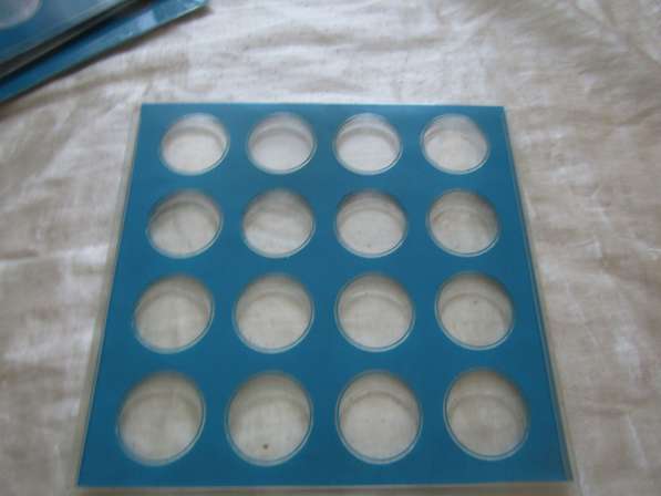 Листы пластиковые с ячейками для монет в Орле фото 3