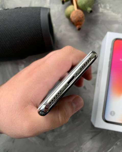 IPhone X 64gb Silver в Москве