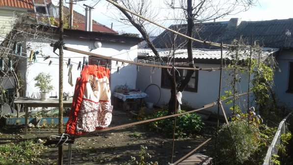 Небольшой домик с отдельным двором в Симферополе