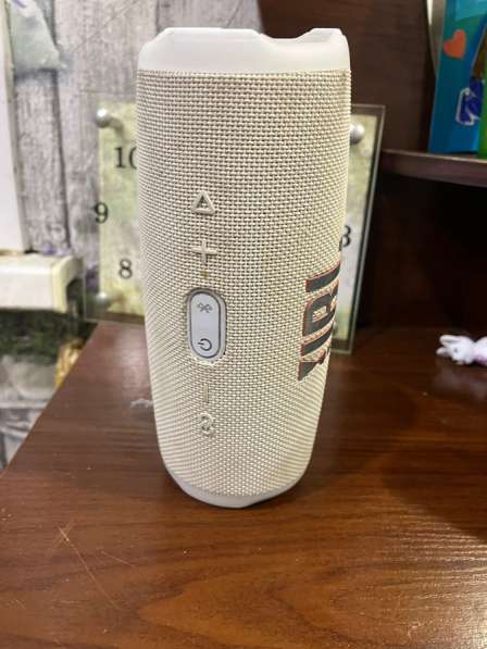 Колонки JBL