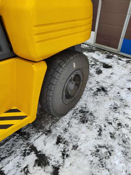 Вилочный погрузчик Komatsu FD70-7 в Омске фото 5