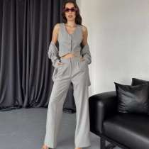 Женский Костюм тройка, в Ростове-на-Дону