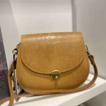 Новая кожаная сумка с биркой с двумя ремнями, в Санкт-Петербурге