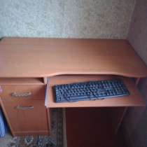 Продам Компьютерный столик, в г.Усть-Каменогорск