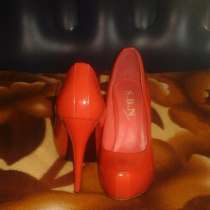 Туфли красные лакированные 36 размера, в Вологде
