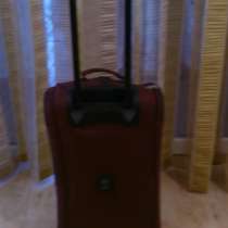 чемодан-тележку Бордового цвета, в Москве
