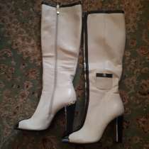 Красивые кожаные сапоги 38 размера, в Зеленограде