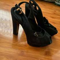 Босоножки из кожи 38р в отличном состоянии, замш, в Махачкале