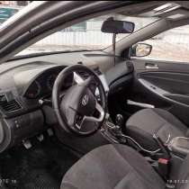 Машина Хундаи солярис, в Москве