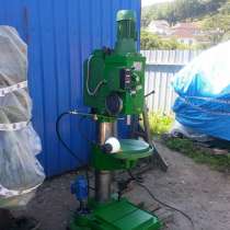 Вертикальный сверлильный станок 2Н125Л с поворотным столом, в Владивостоке