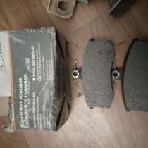 На машину, в Санкт-Петербурге