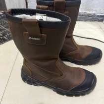 Сапоги размер 42 цена 16000, в г.Актобе