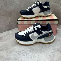 Кроссовки женские новые, в Сургуте