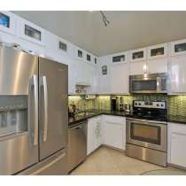 Просторная квартира с ремонтом в Санни-Айлс-Бич, в г.Майами