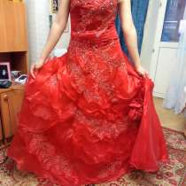 Свадебное красное платье, в Волоколамске