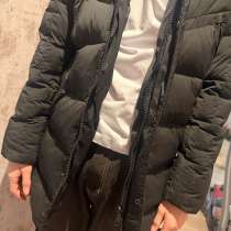 Зимняя куртка мужская в подростка р. 46, в Череповце