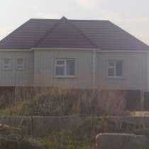 Дом новый кирпичный 170кв м, с баней, земля 10сот в собств, в Саратове