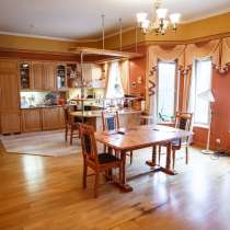 1-этажный коттедж 300 м&sup2; на участке 40 соток, в Санкт-Петербурге
